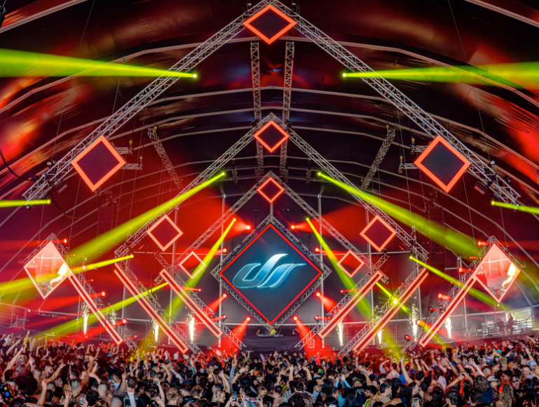 2026 rave festival packing checklist essentials including earplugs for Australian events