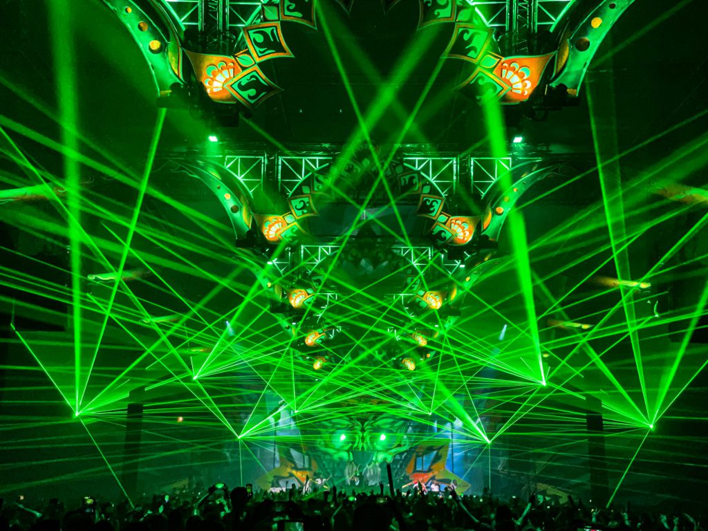 The Ultimate Guide to Protecting Your Hearing at Festivals (Without Ruining the Bass)